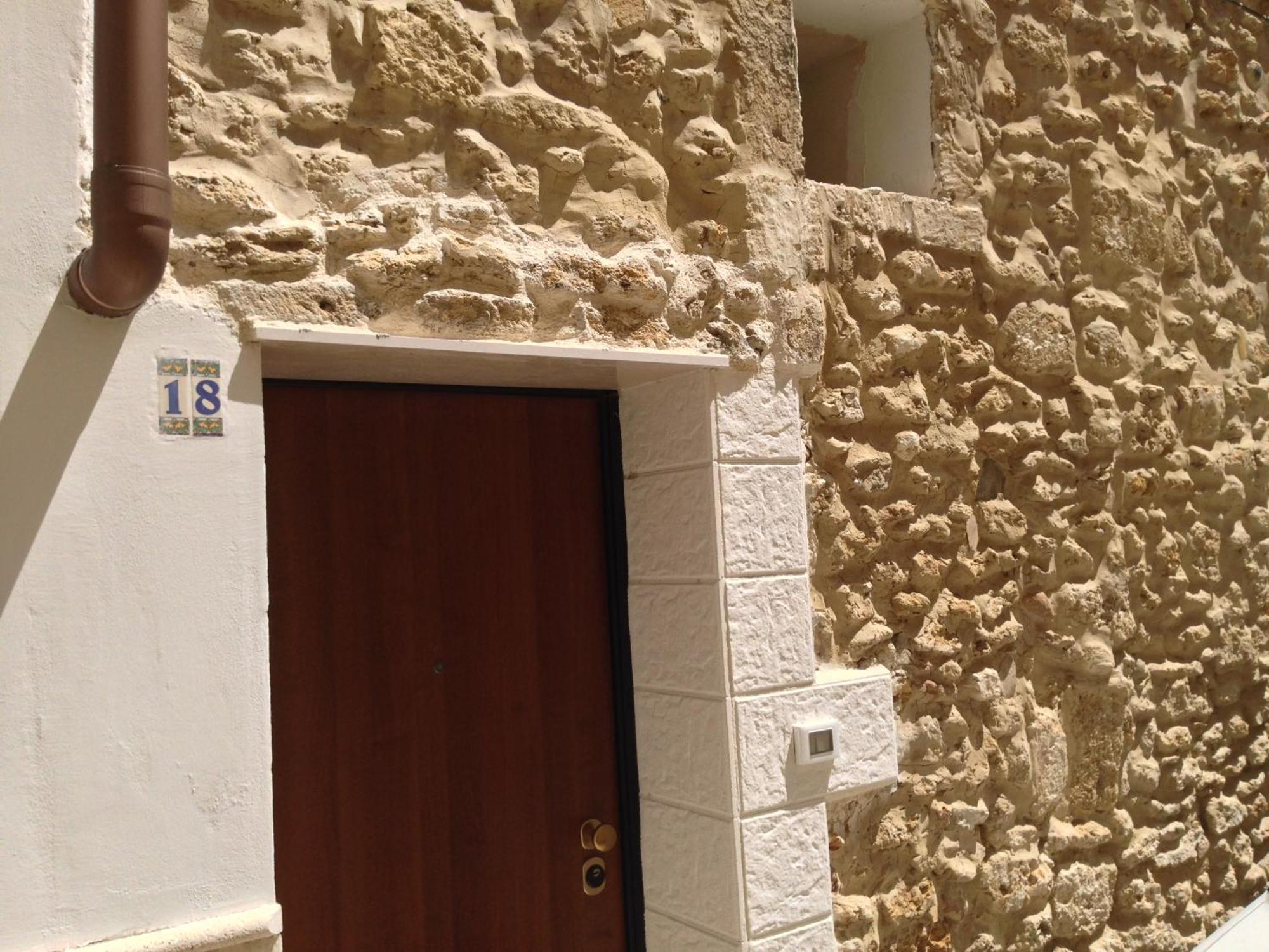 Casa Petra - Mini Open Space Apartment Brindisi Exterior foto